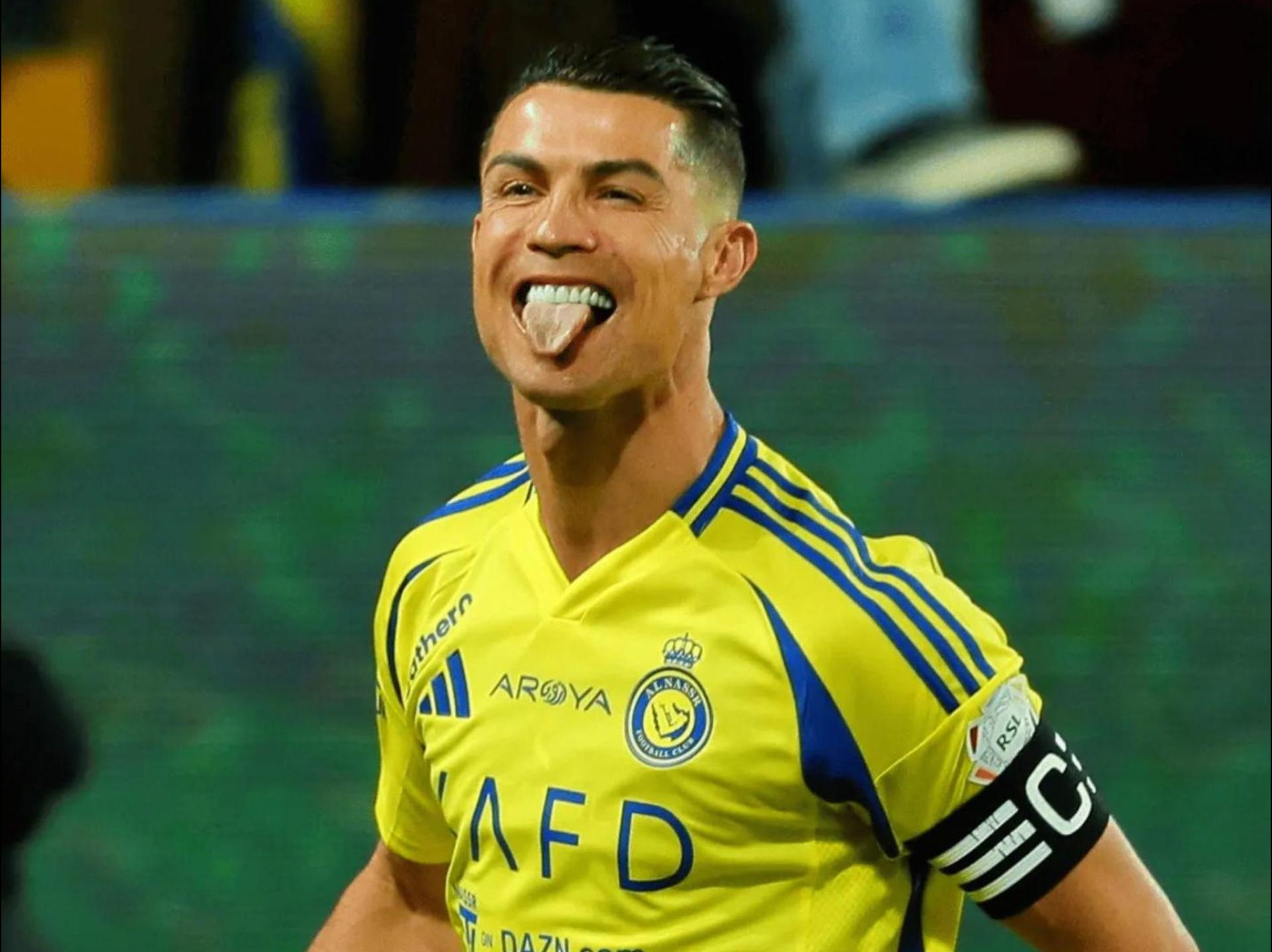 爱游戏中国-C罗官方宣布大比分获胜新规，切尔西引发争议！赛场气氛高涨-爱游戏中国