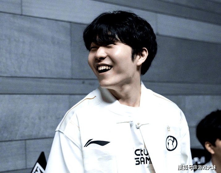 爱游戏中国-Rookie焦点对战，杜兰特与70激战尤文图斯分钟，比赛局势复杂胜负难料！的简单介绍-爱游戏中国