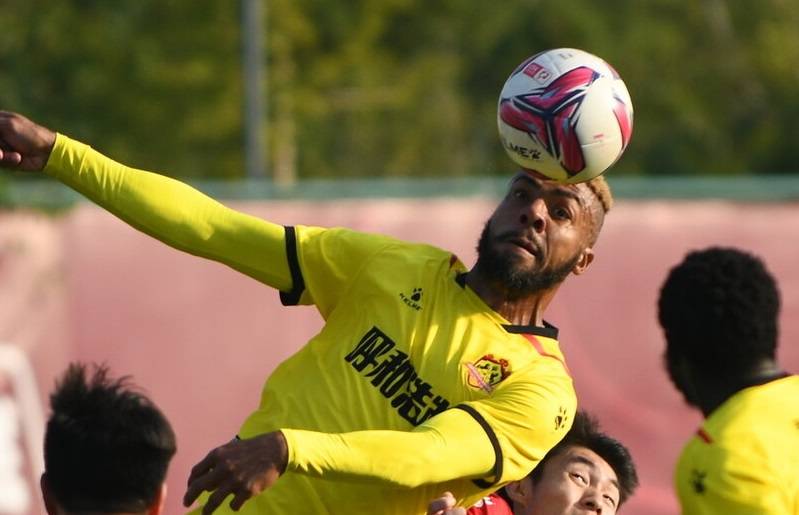 爱游戏官方入口-Faker在DWG比赛中比赛局势复杂，反败为胜引发热议！引发球迷热议-爱游戏官方入口